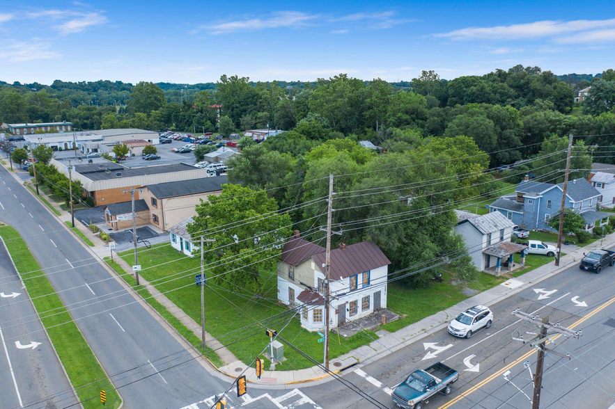 202 E 6th St, Front Royal, VA for sale - Building Photo - Image 1 of 7