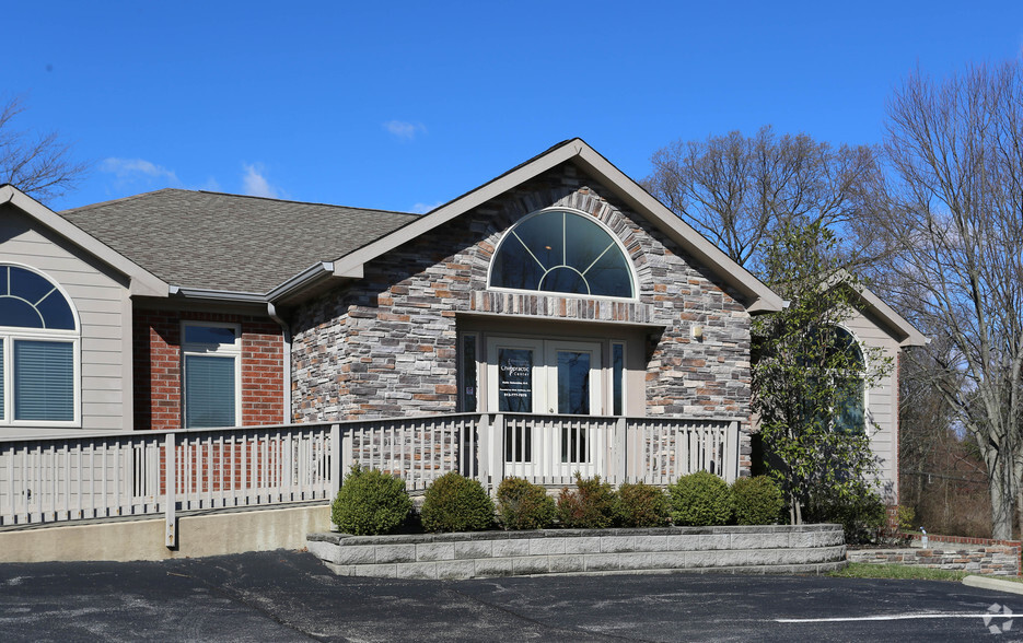 8039 Cincinnati Dayton Rd, West Chester, OH for sale - Building Photo - Image 3 of 3