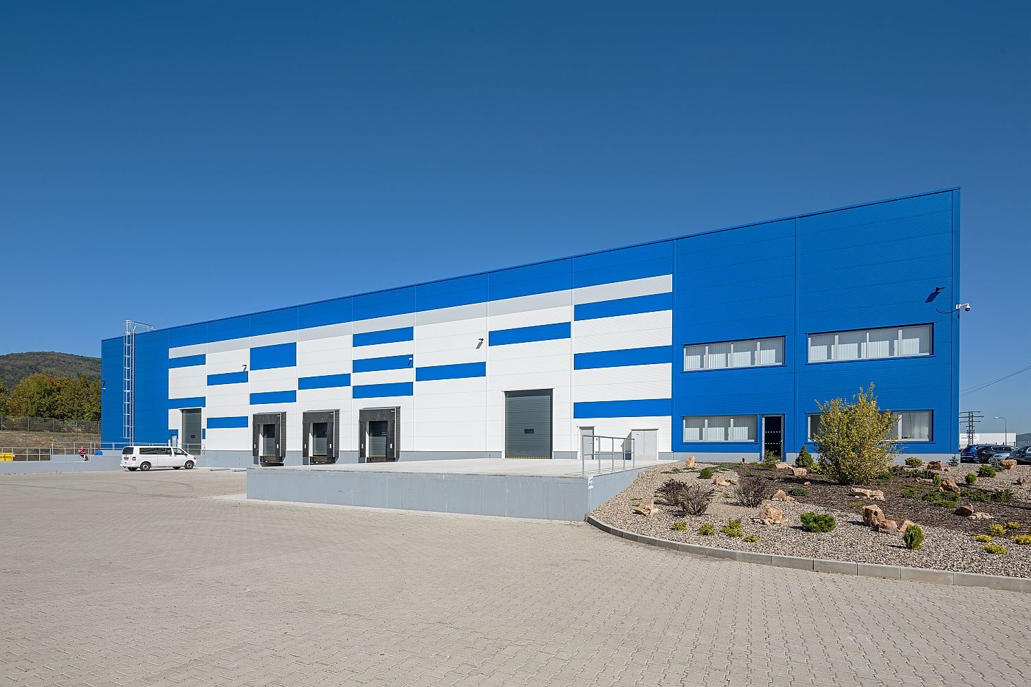  for lease Primary Photo- Image 1 of 2