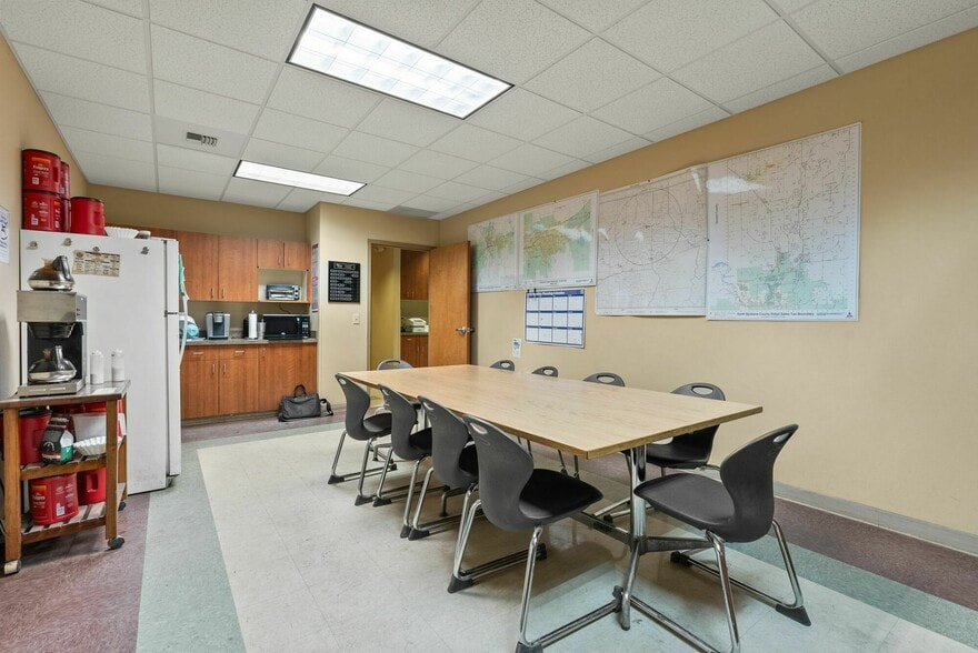 14909 E Sprague Ave, Spokane, WA for sale - Interior Photo - Image 3 of 23