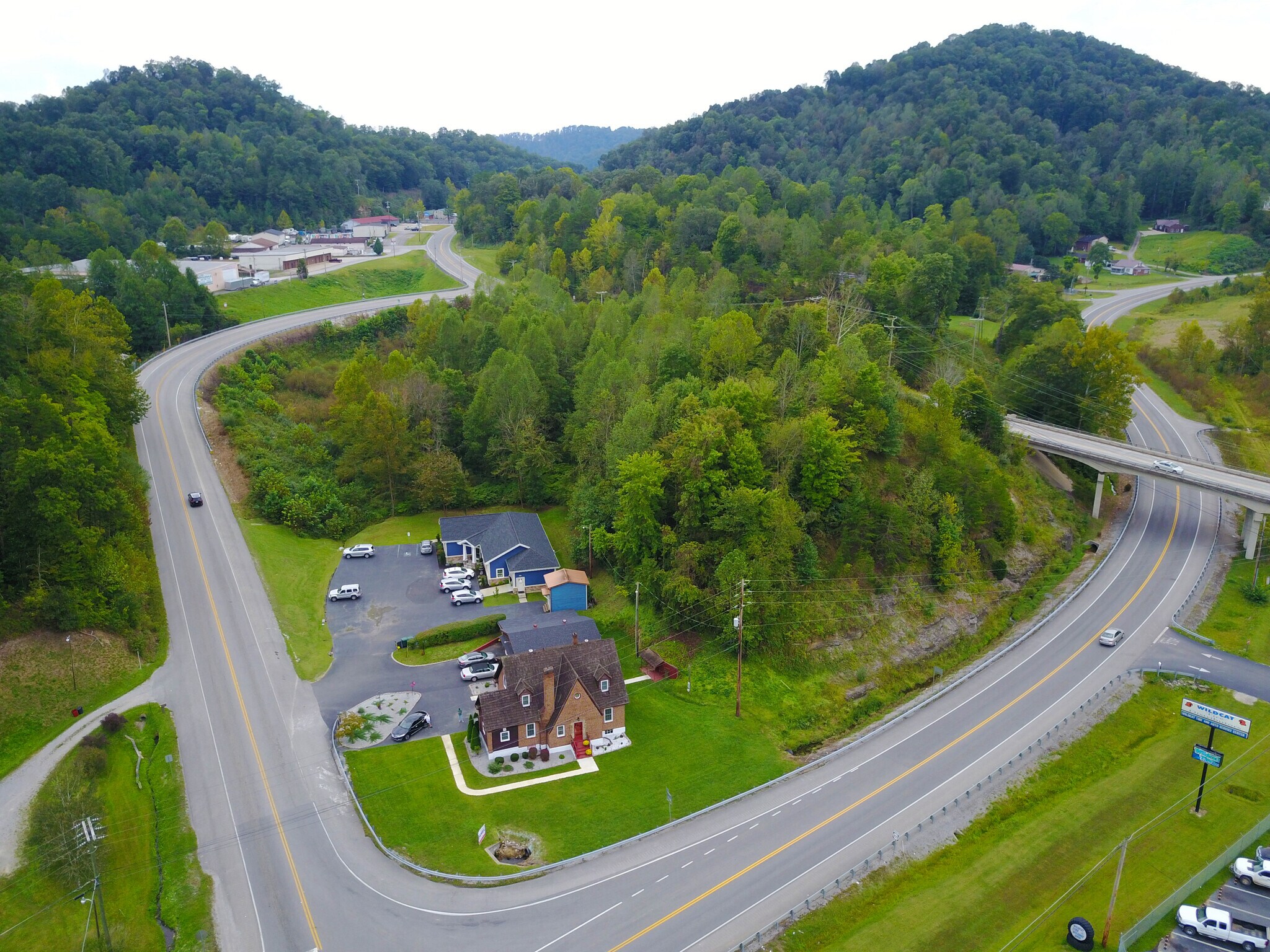 1532 Ky Route 1428, Hagerhill, KY 41222