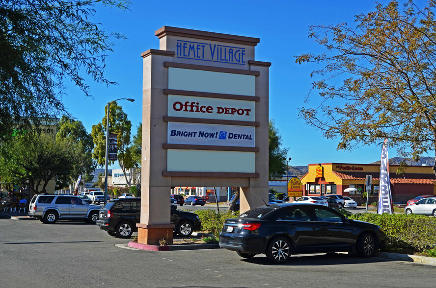 2701-2897 W Florida Ave, Hemet, CA for lease - Building Photo - Image 3 of 11