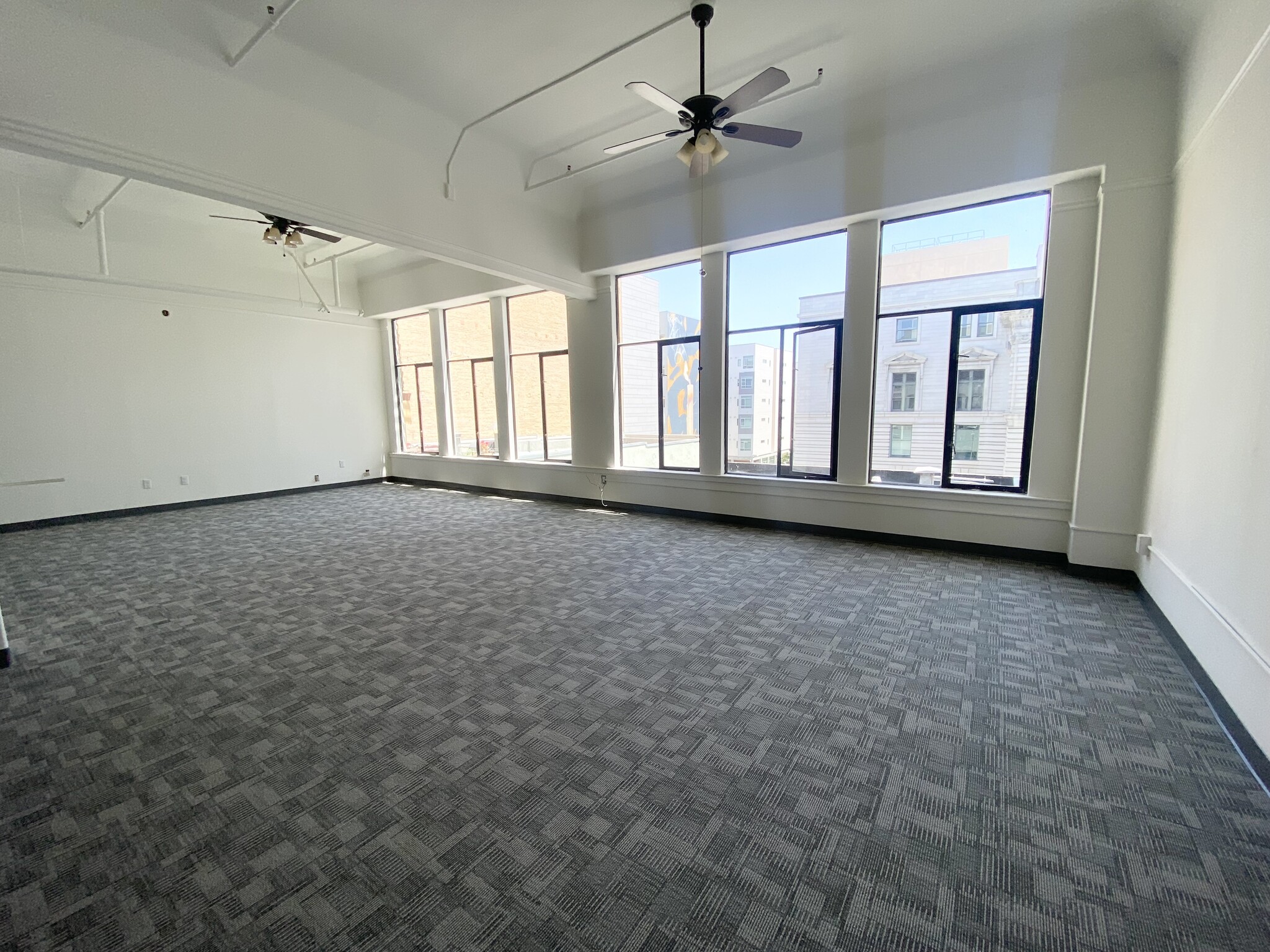 1067-1073 Market St, San Francisco, CA for lease Interior Photo- Image 1 of 3