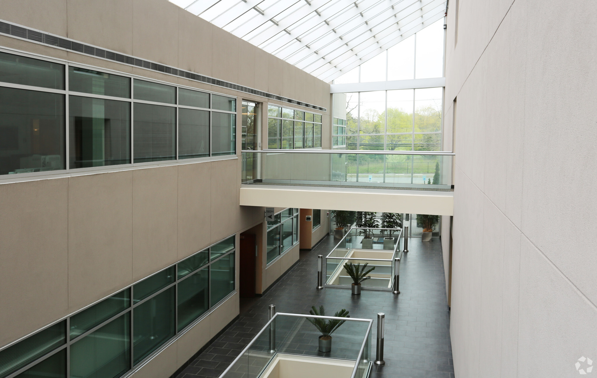 865 Merrick Ave, Westbury, NY 11590 - Park Atrium | LoopNet.com