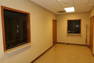 1801 W 32nd St, Joplin, MO for lease Interior Photo- Image 1 of 5