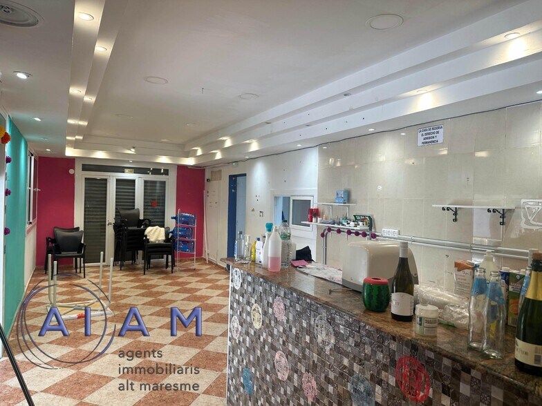 Retail in Calella, Barcelona for sale - Interior Photo - Image 2 of 11