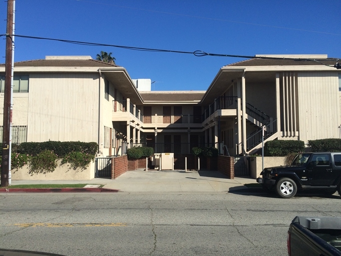 7740 W Manchester Ave, Playa Del Rey, CA for lease - Building Photo - Image 1 of 3