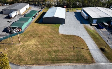 2308 Icenhour Ct, Lenoir, NC for lease Interior Photo- Image 2 of 21