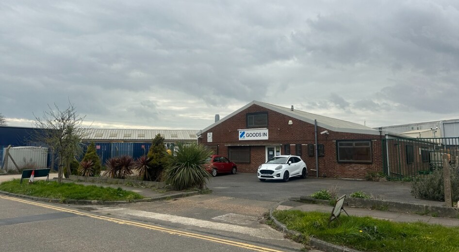 6 Marshall Rd, Eastbourne for lease Primary Photo- Image 1 of 3