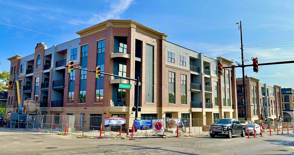 215 E Lincolnway, Valparaiso, IN for lease - Building Photo - Image 2 of 8