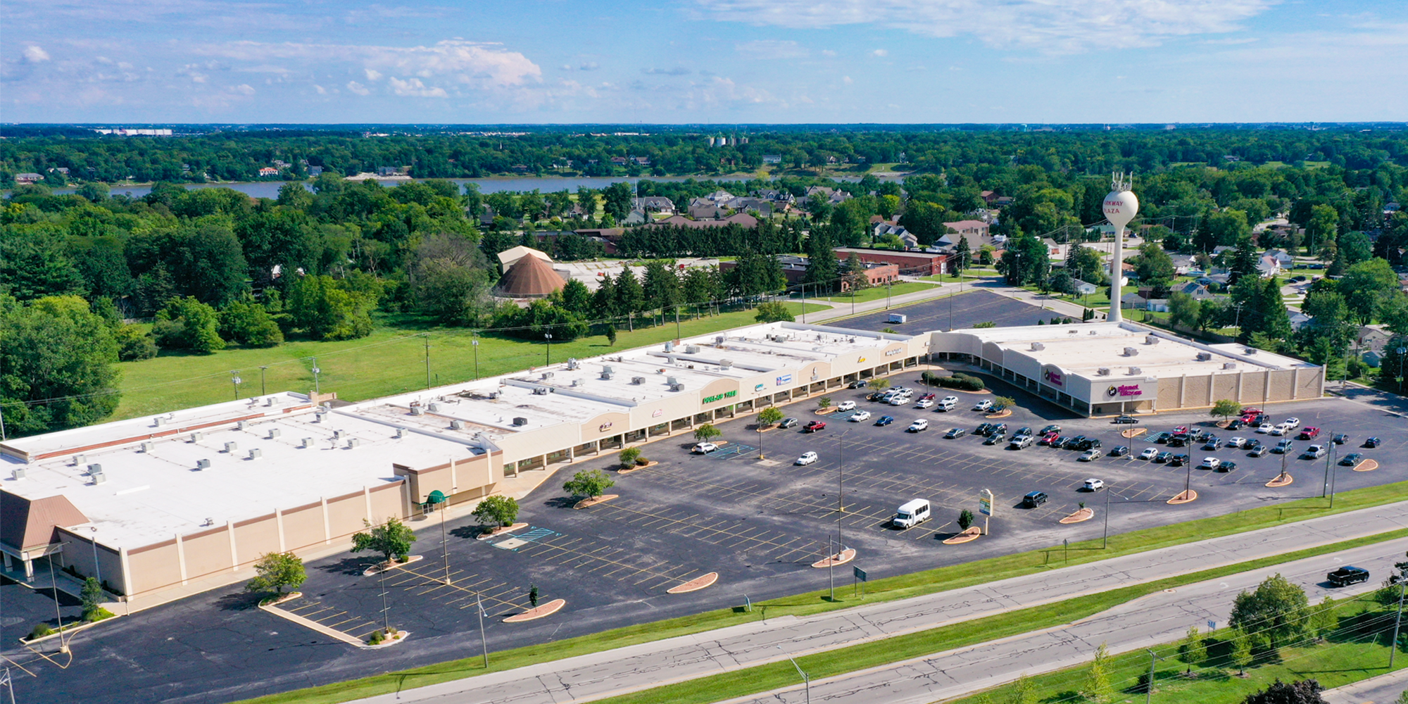 2509 Detroit Ave, Maumee, OH for lease Building Photo- Image 1 of 2