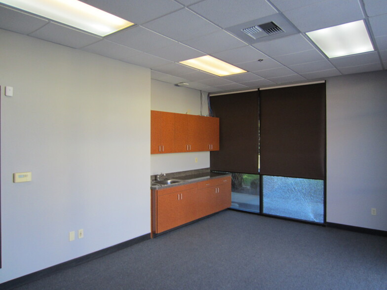 1416 Mariani Ct, Tracy, CA for lease - Building Photo - Image 3 of 5