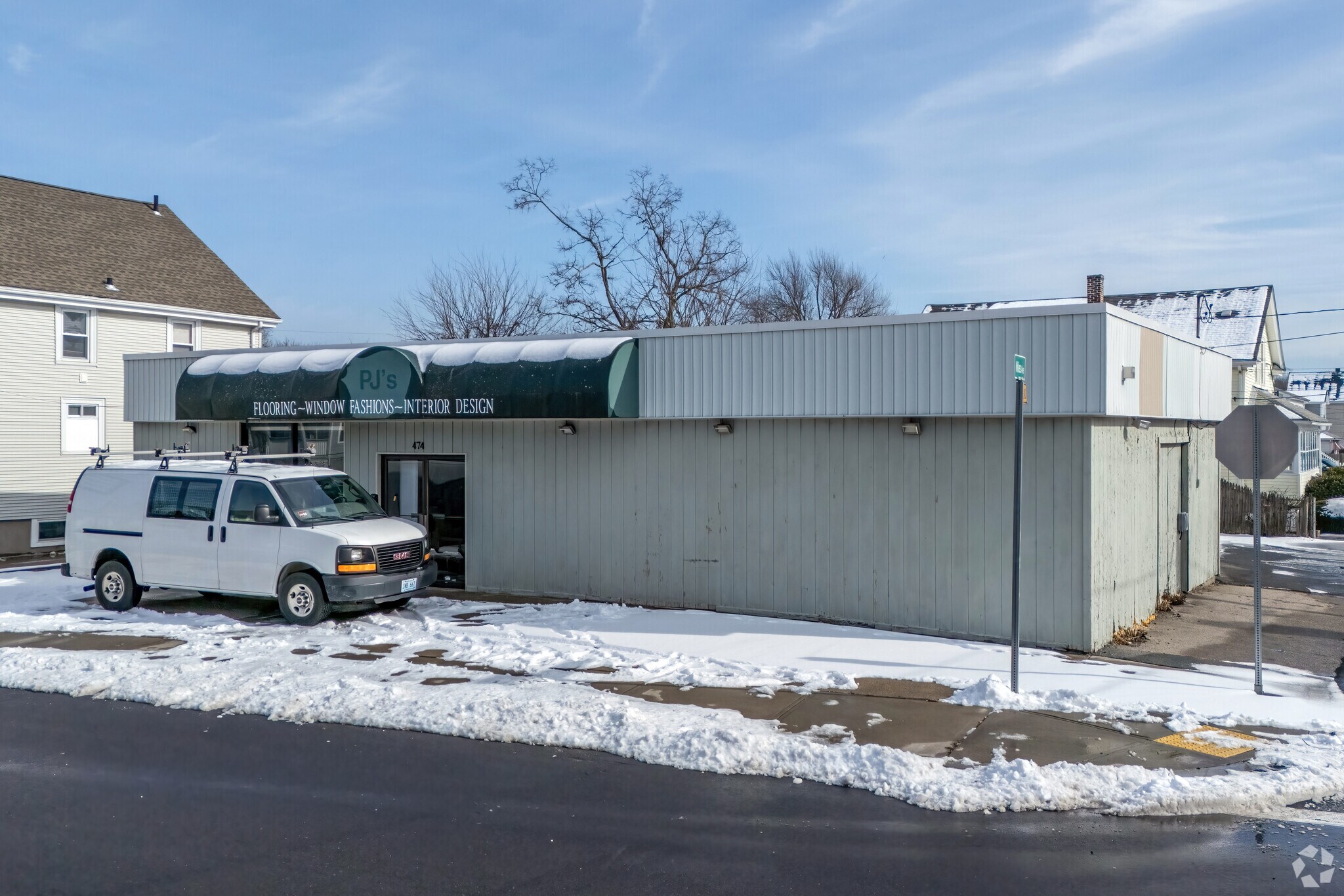 474 N Broadway, East Providence, RI for sale Primary Photo- Image 1 of 1