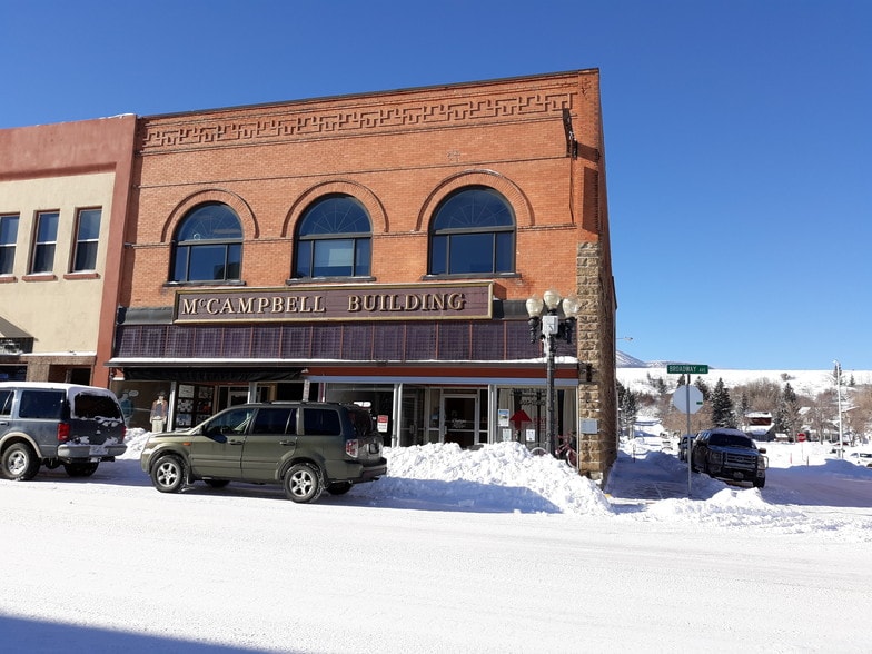 23 N Broadway Ave, Red Lodge, MT for sale - Primary Photo - Image 1 of 6