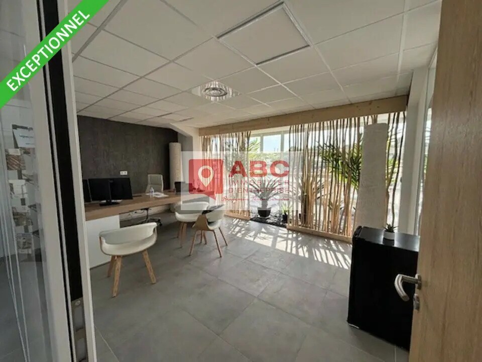 Office in Vendargues for lease Interior Photo- Image 1 of 5