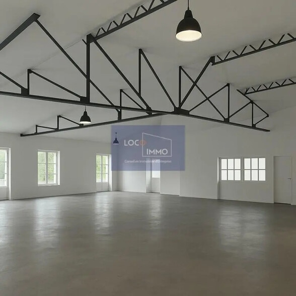 Retail in Bordeaux for lease - Interior Photo - Image 2 of 7