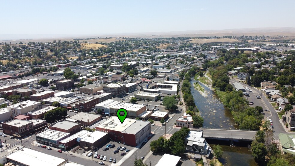 124 S Main St, Pendleton, OR for lease - Building Photo - Image 2 of 14