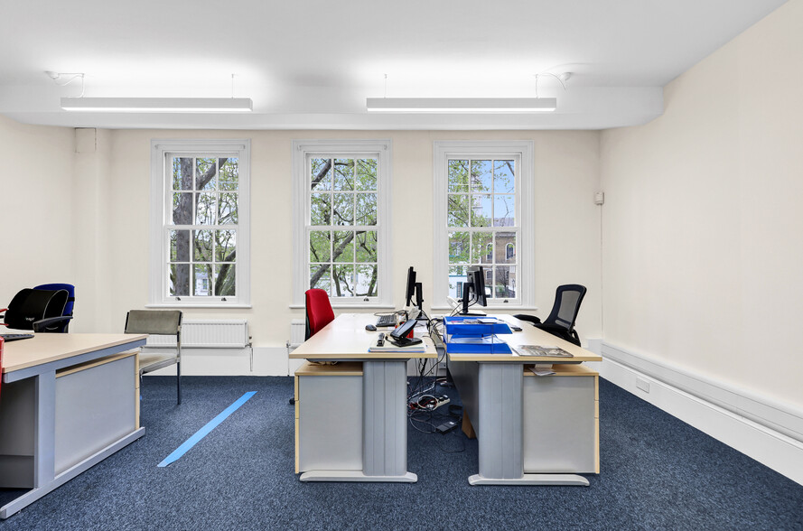 16 Clerkenwell Green, London for lease - Building Photo - Image 3 of 22