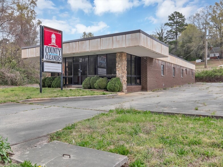 225 SE Branchview Dr, Concord, NC for sale - Building Photo - Image 3 of 20