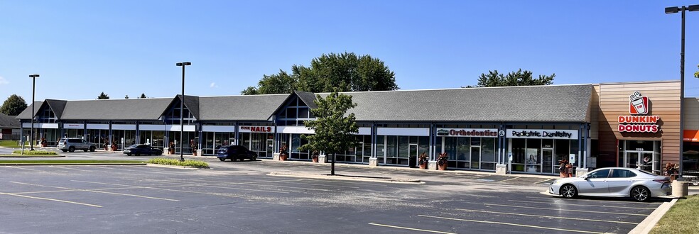 2536-2590 N Route 83, Round Lake Beach, IL for lease - Building Photo - Image 2 of 5