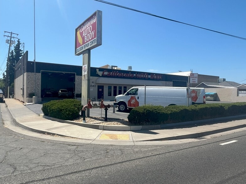 4540 Power Inn Rd, Sacramento, CA for lease - Building Photo - Image 2 of 9