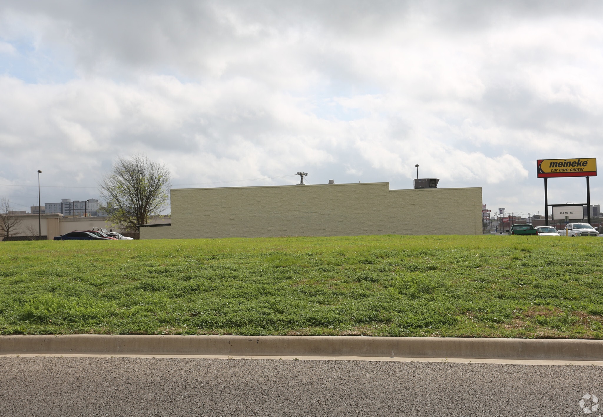 2102-2220 SW H K Dodgen Loop, Temple, TX for sale Building Photo- Image 1 of 1