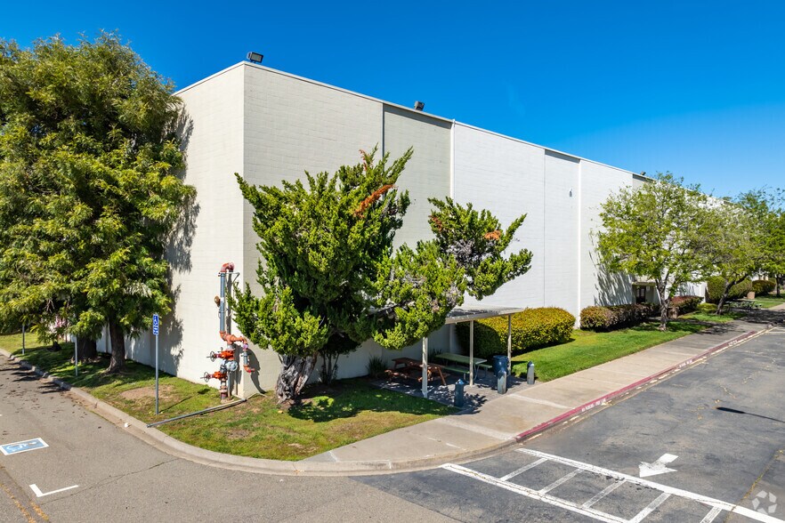 2019-2025 Aerojet Rd, Rancho Cordova, CA for sale - Primary Photo - Image 1 of 1