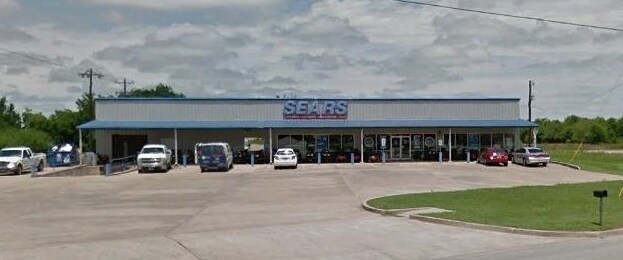 2004 W State Highway 71, La Grange, TX for sale - Building Photo - Image 1 of 1