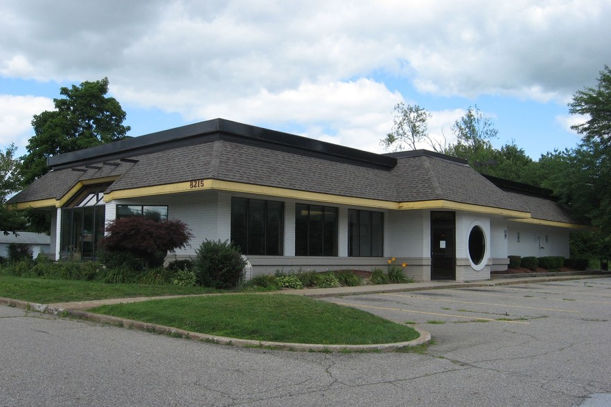 8211 Portage Rd, Portage, MI for sale - Building Photo - Image 1 of 1