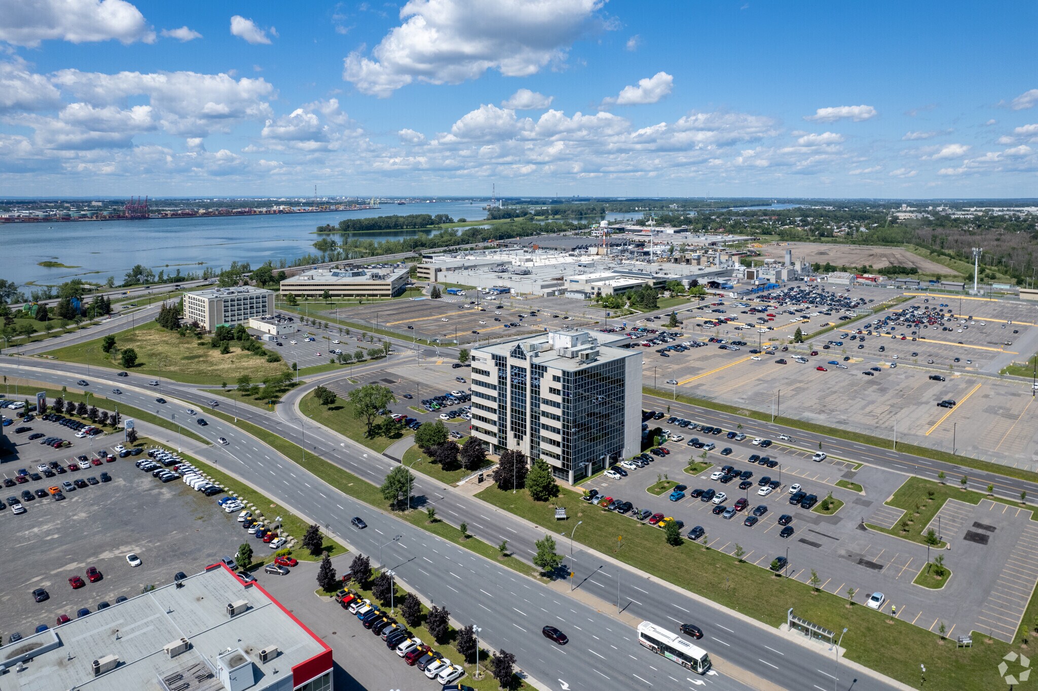 101 RolandTherrien Boul, Longueuil, QC J4H 4B9 Place Agropur 101 RolandTherrien Boul, Longueuil, QC J4H 4B9 Place Agropur