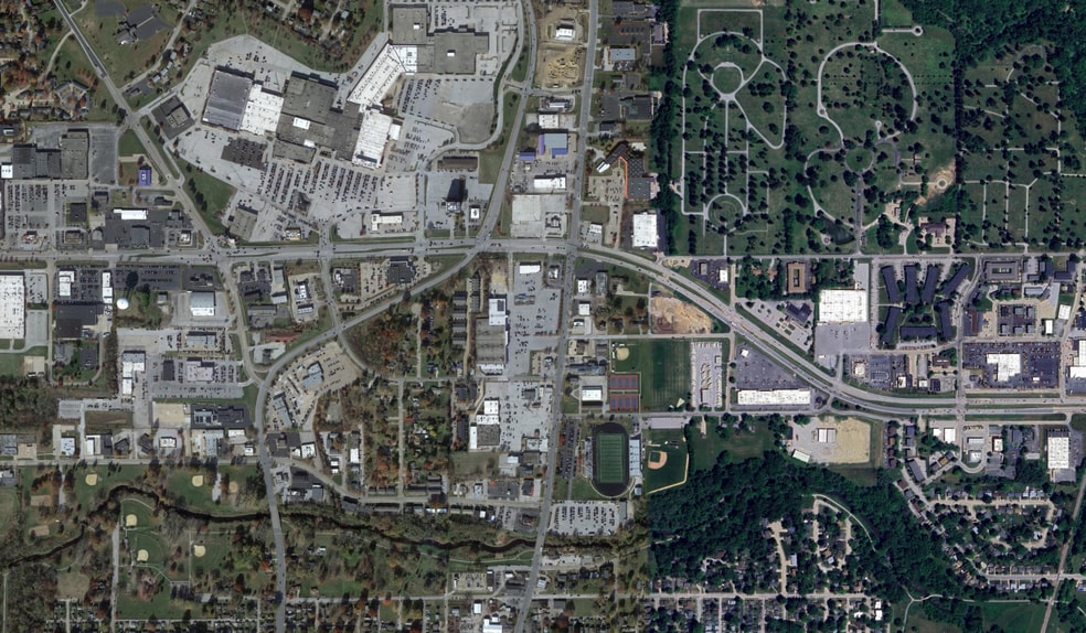 3808 Brady St, Davenport, IA for sale - Building Photo - Image 3 of 4