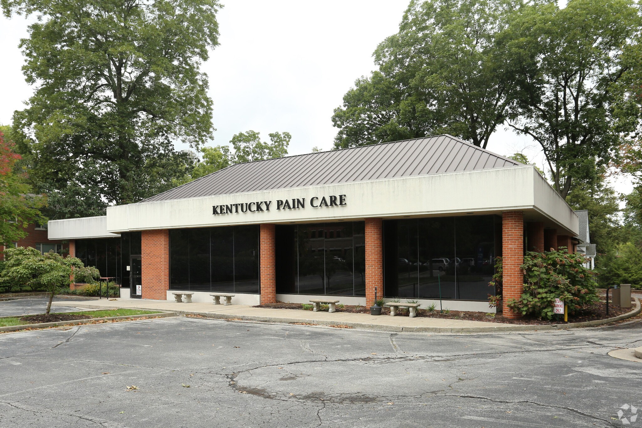 1721 Nicholasville Rd, Lexington, KY for sale Primary Photo- Image 1 of 1