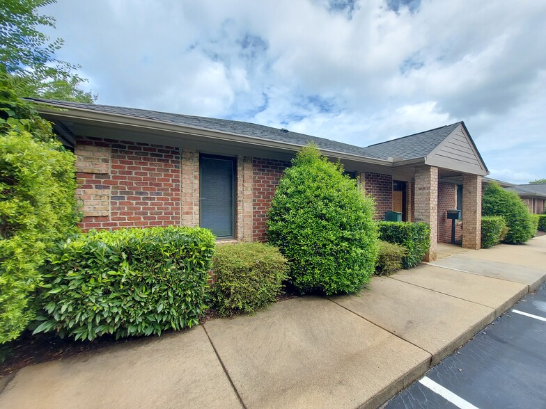 511 Keisler Dr, Cary, NC for sale - Building Photo - Image 3 of 7