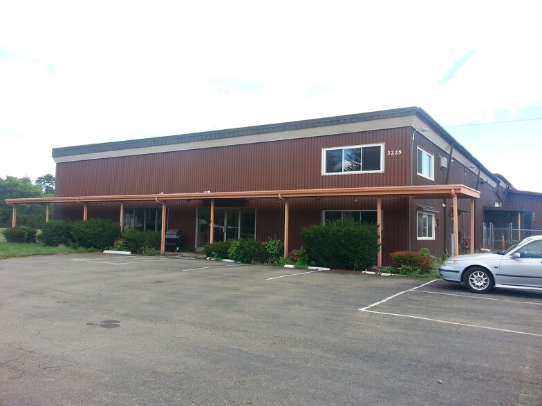 3225 Lower Maple Ave, Elmira, NY 14901