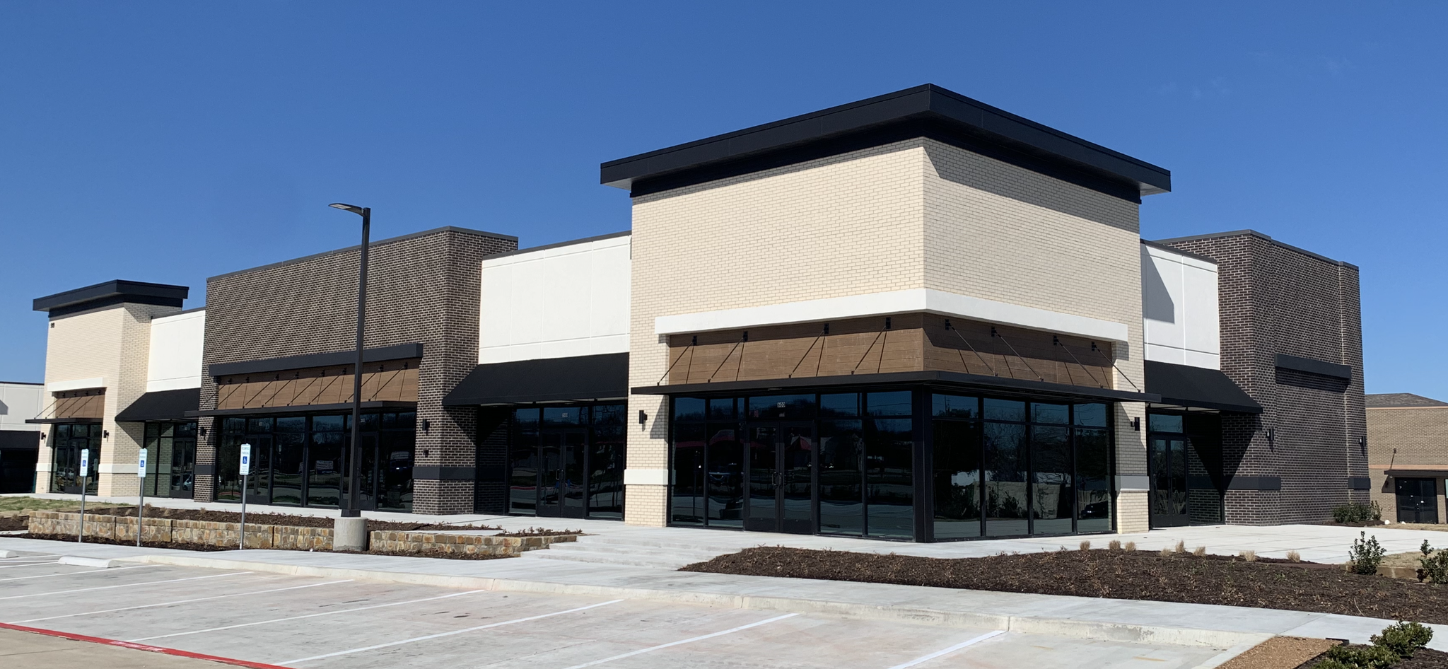 919 E NW Hwy, Grapevine, TX for lease Building Photo- Image 1 of 12