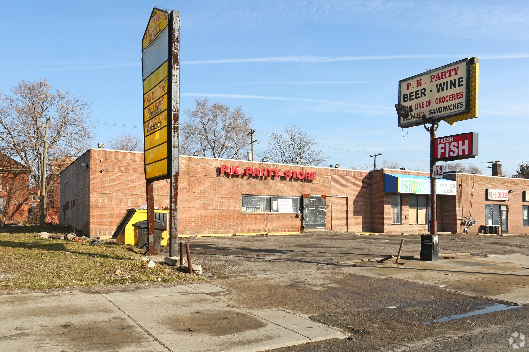 3274 W Davison, Detroit, MI for sale Primary Photo- Image 1 of 1