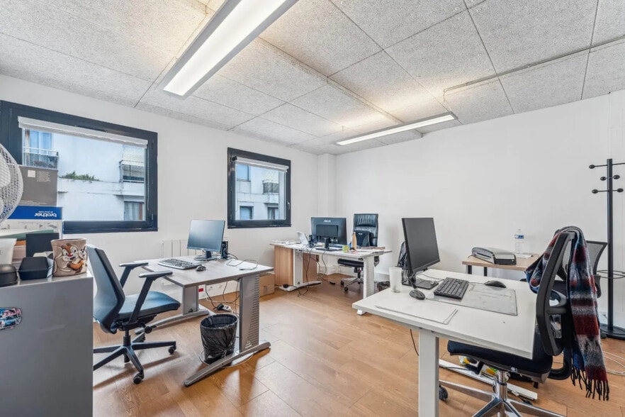 11 Rue De L'Escaut, Paris for sale - Building Photo - Image 3 of 5