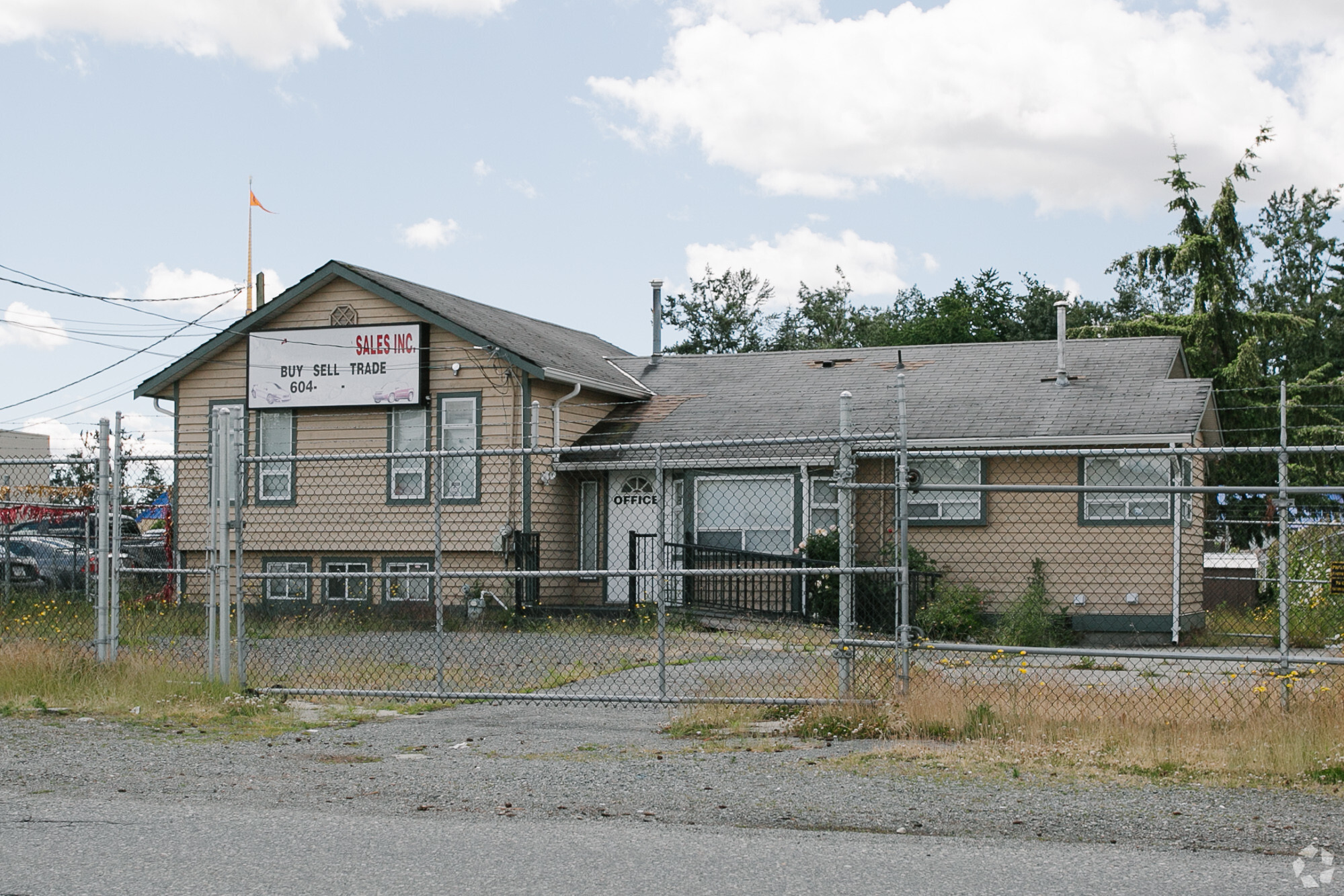 2471 Hill-Tout St, Abbotsford, BC for sale Primary Photo- Image 1 of 1