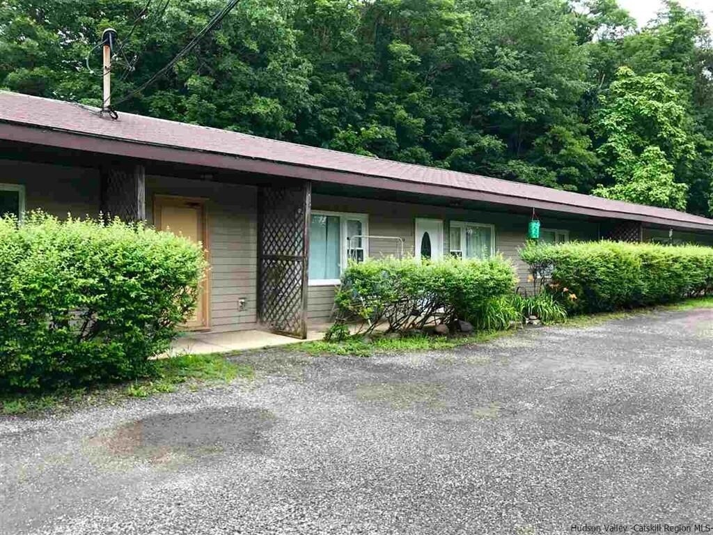 202 Paul Saxe Rd, Catskill, NY for sale Primary Photo- Image 1 of 1