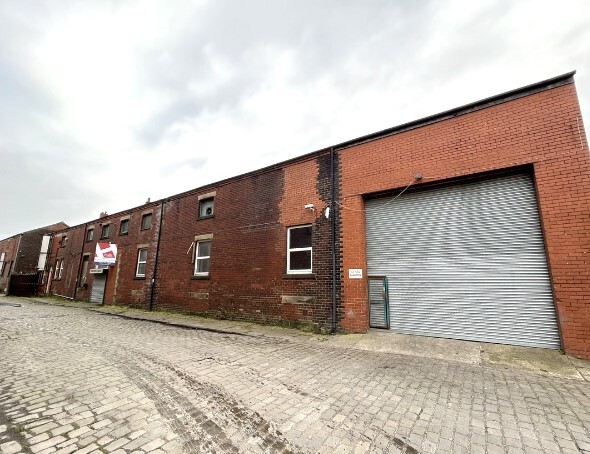 Bolton Rd, Bury for lease - Building Photo - Image 2 of 26