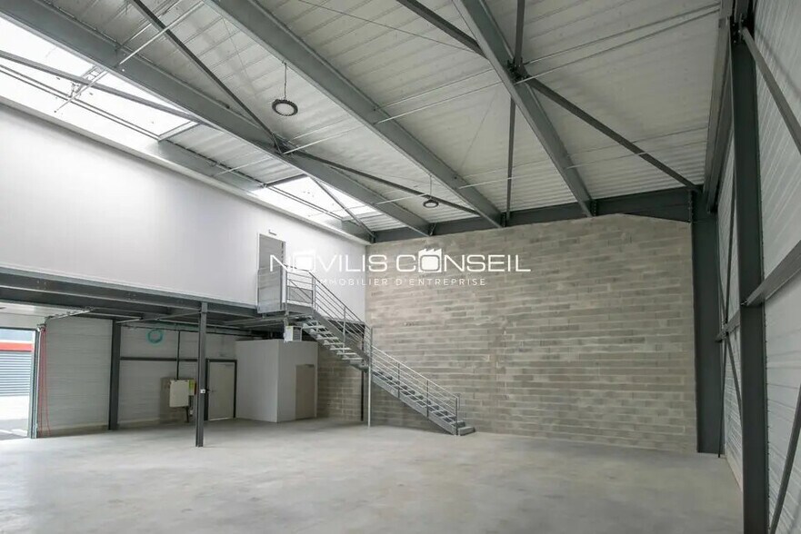 Flex in Toulouse for sale - Building Photo - Image 3 of 11