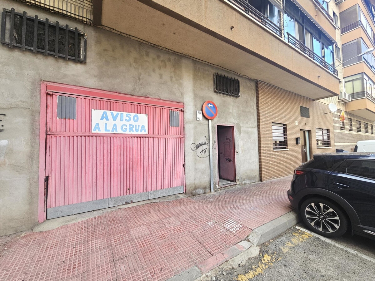 Valdemoro, MAD 28341 - Unit Puerta A - - Interior Photo - Image 1 of 7