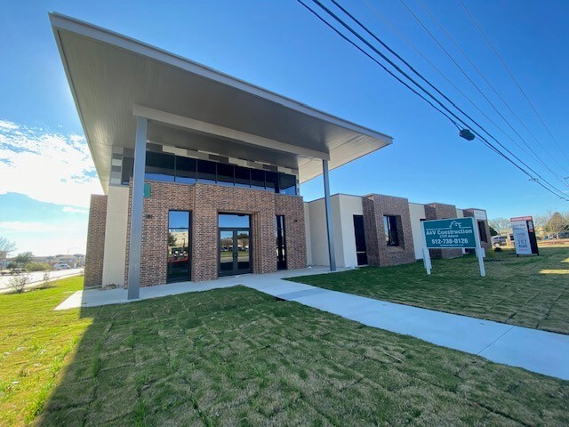 1310 Wonder World Dr, San Marcos, TX for lease - Building Photo - Image 3 of 7