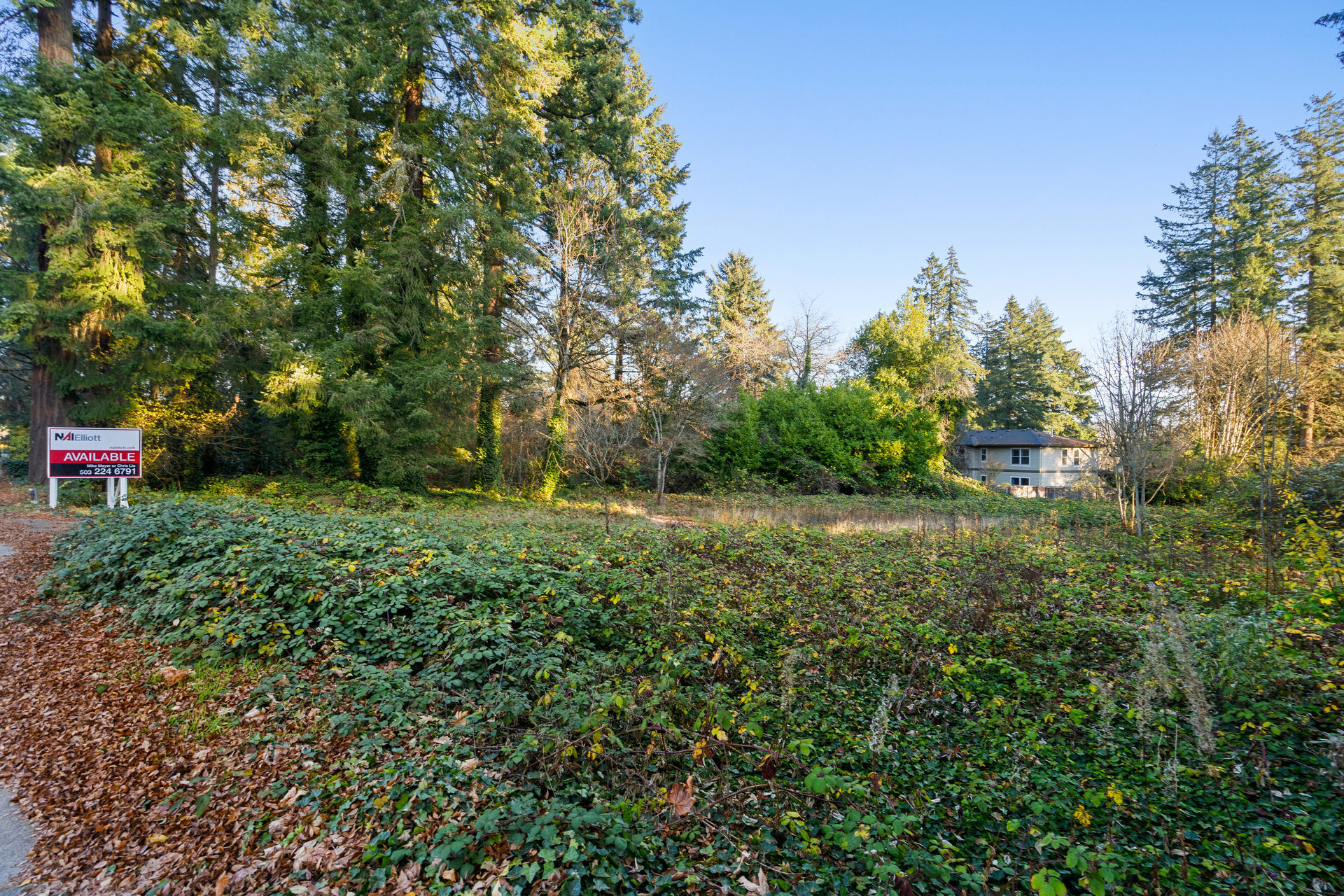 4905 Upper Dr, Lake Oswego, OR for sale Primary Photo- Image 1 of 8