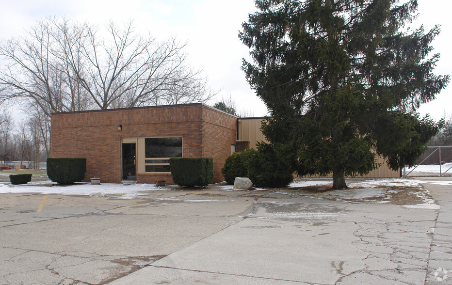 G-3419 W Pasadena Ave, Flint, MI for sale - Building Photo - Image 2 of 2