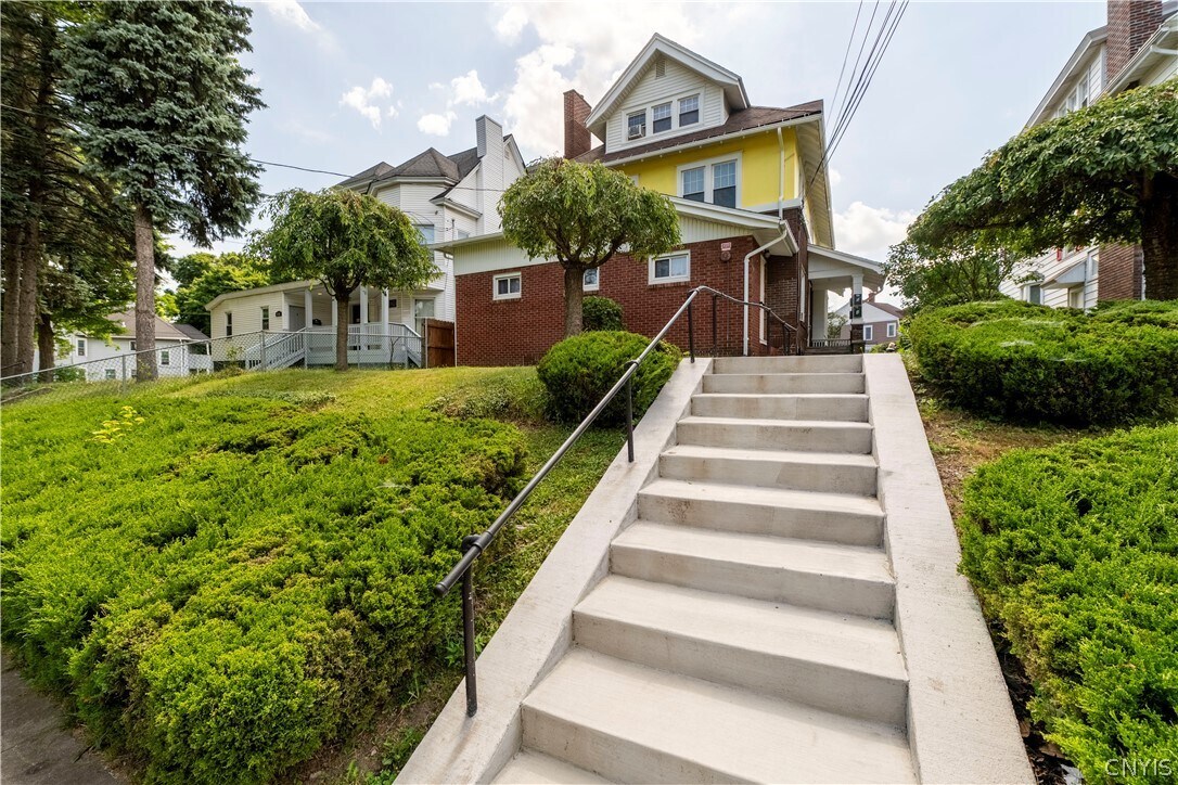 1910 James St, Syracuse, NY for sale Primary Photo- Image 1 of 1