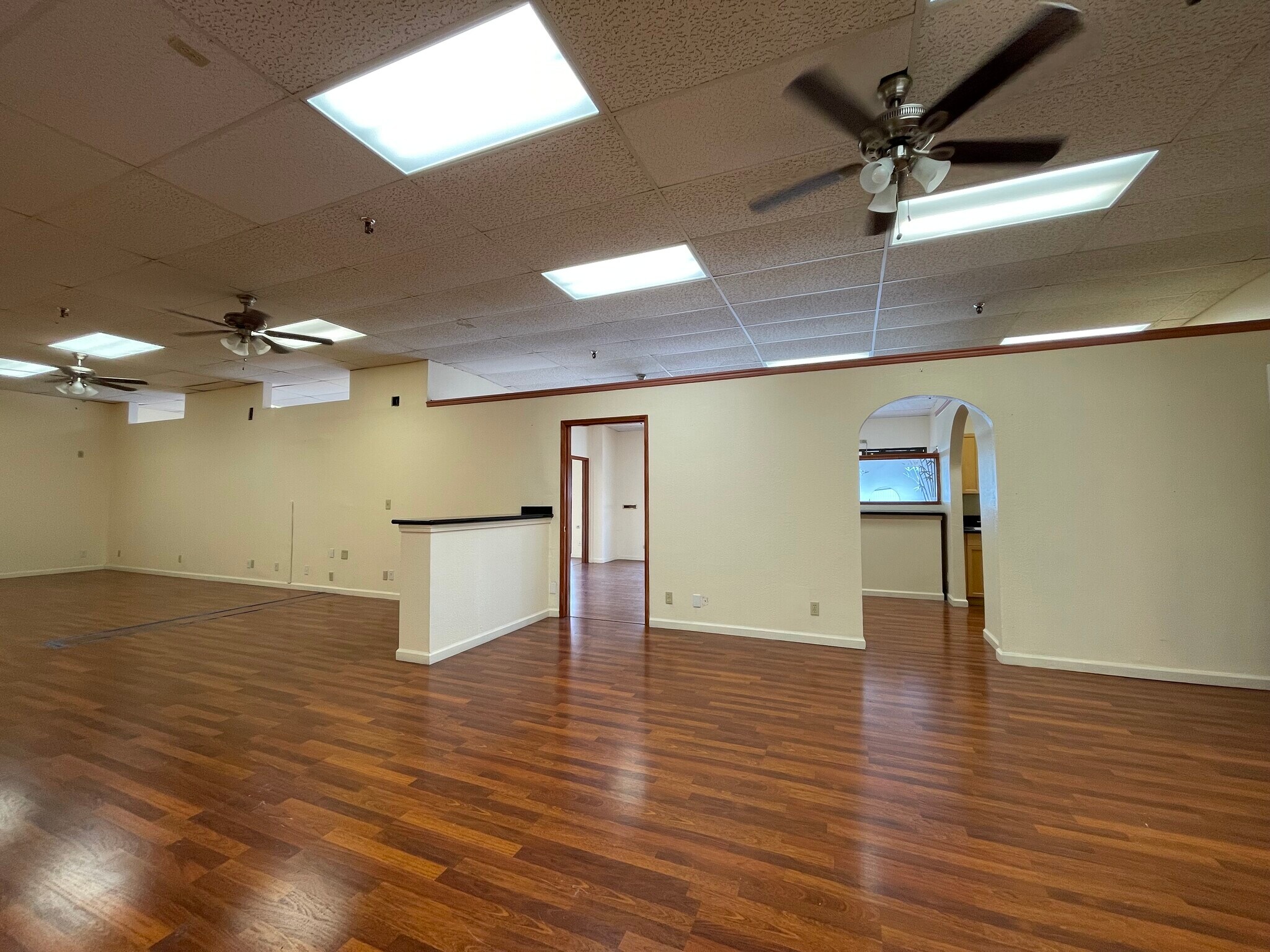 98025 Hekaha St, Aiea, HI 96701 Harbor Center