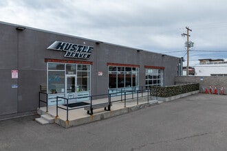 2015 Dallas St, Aurora, CO for lease Interior Photo- Image 2 of 24