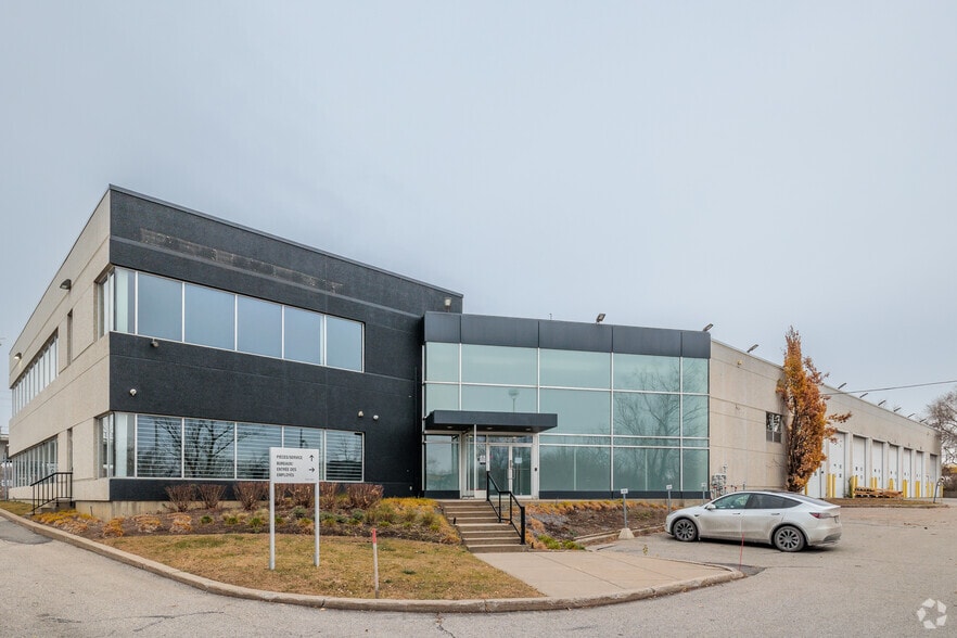 1275 Boul Hymus, Dorval, QC for sale - Primary Photo - Image 1 of 1
