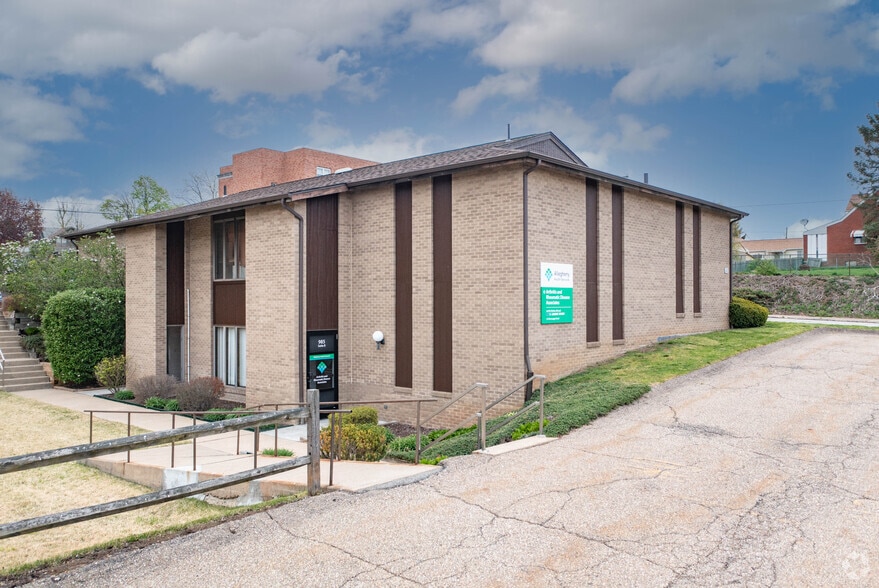 985 Penn St, Brackenridge, PA 15014